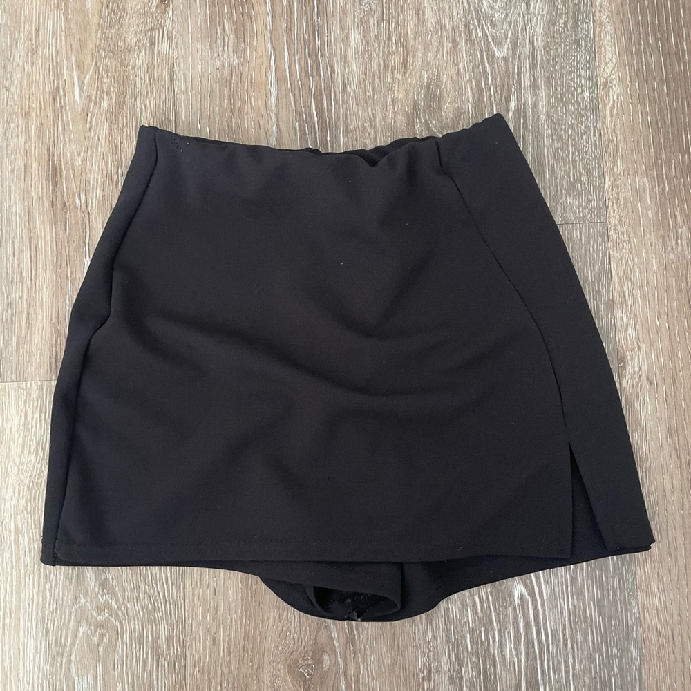 Missguided Black Mini Skirt